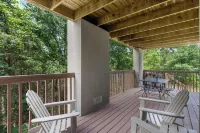 Cozy Timbers Charming Condo for 6 With Resort-style Amenities