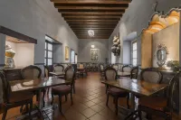 Hotel Boutique Naura Centro - breakfast