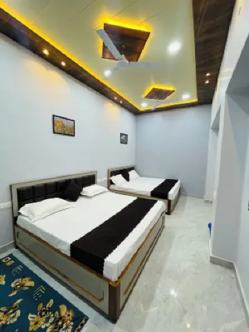 Rudransh Vintage Home Hotels near Prachin Hanuman Ghat