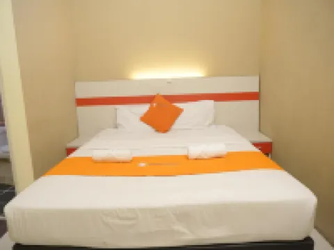 Lucky Hotel Purwodadi Hotels in Grobogan Regency