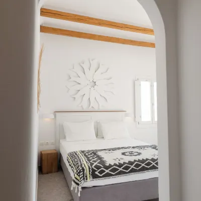 Parosquare Central Suites Hotel dekat Byzantine Museum