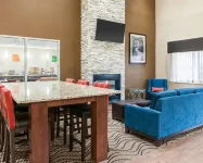 Comfort Suites Terre Haute University Area