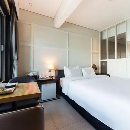 Yangpyeong Hotel Napoli Отели рядом с достопримечательностью «Галерея Shigan Toki»