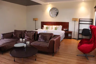 MaClare Resort Hotels near Lumina Point Mall