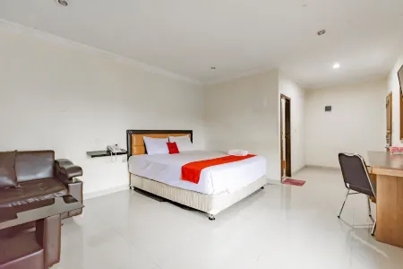 RedDoorz @ Hotel Kridawisata Lampung Отели в г. Way Halim Permai