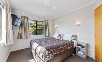 Knightsbridge Court Motor Lodge