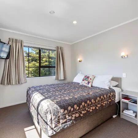 Knightsbridge Court Motor Lodge Hotels in Blenheim