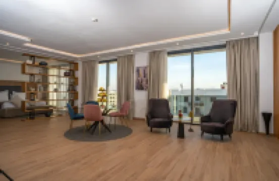 โดมิเนียม ฮิเวอร์นาจ โรงแรม