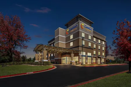 Comfort Suites Bentonville - Rogers