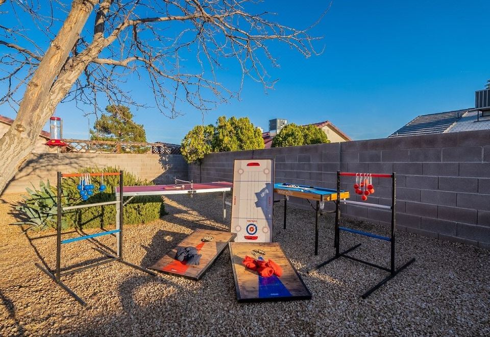 Cowboy Pool with games galore! 숙소 외부 이미지