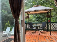 Overlooking Old Town yet In a Secluded Forest Setting Hotels near South Jetty Beach 3 Day Use
