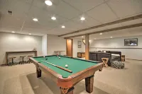 The Front Porch 20-Acre Country Home w/ Mtn View - 3-Star