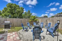 2 Mi to Beach: Home w/ Screened Porch in Largo