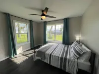 Pet-Friendly Home with fenced yard and covered boat parking in Seadrift TX Hotels in Seadrift