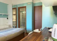 Luna Rossa Roma Guest House Hotel berhampiran Muratella