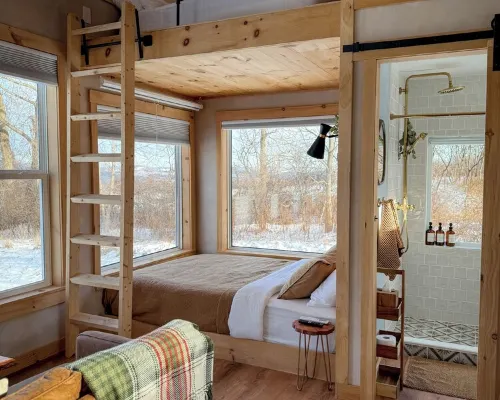 The Stead- A tiny home on an Alpaca farm in the beautiful Mohawk Valley. Hotels in Minden
