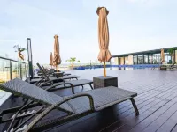 Lenggo - Apartement Meisterstadt Pollux Habibie 52-05 - 인피니티 풀