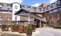 Premier Inn London Gatwick Airport East Các khách sạn ở Copthorne