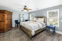 7Br Red Barn Ranch- Pool • Hot Tub • Game Room • Sleeps 18 + Onsite Farm Stand