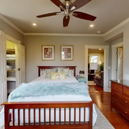 Renovated 1BR - 3 Block Walk to Casino - Clean, Quiet, Safe & Guest-Favorite