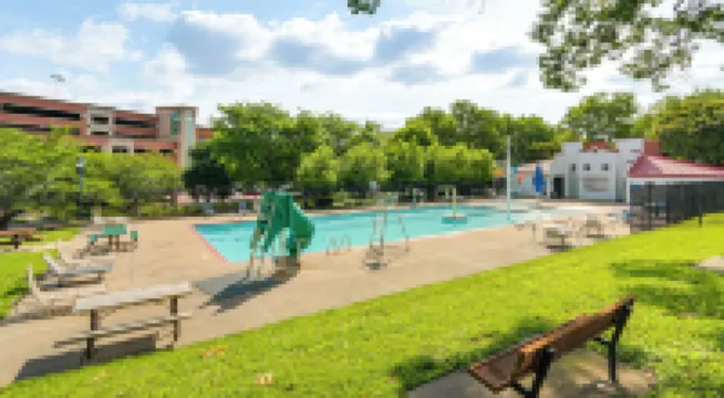 Dtwn at Your Door Historic Frederick Gem with Yard!