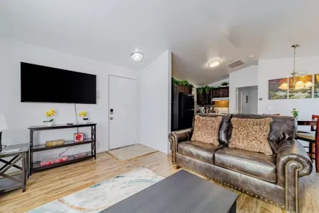 Peaceful retreat near the redwoods, ocean, and golf course! Отели в г. Бейвью