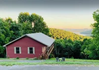 Hilltop Cabin with River View!