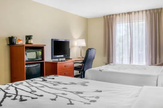 Sleep Inn & Suites Airport