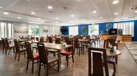 Holiday Inn Express POOLE by IHG - breakfast