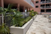 Anna Maria Island Club. Top Floor. Beach Front.