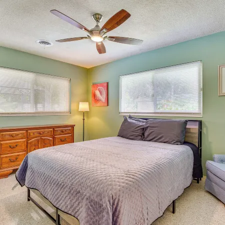 Mins from Anna Maria Island: Bright Home w/ Pool!