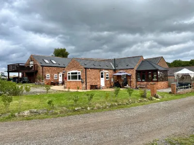 Quaint 4 Bed Barn Conversion Barnhouse Starshinezz Hotels near Sedgefield Methodist Church