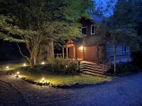 Charming Bainbridge Island Cottage with Comforts Hotel a Bainbridge