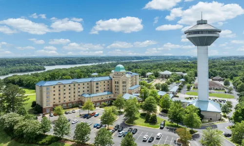 Renaissance Shoals Resort & Spa