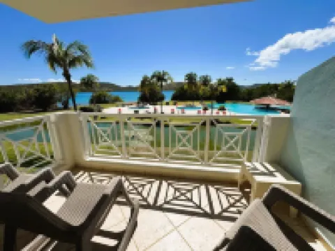 Serena del Mar - Studio - Oceanfront Paradise