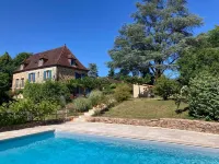 Beautiful house in the heart of the Périgord Noir 4 km from Le Bugue. Sleeps 4 Hotels in Le Bugue
