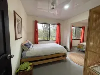 Peaceful, Meditative Casita in the Jungle,  Yet 7 Minutes to World Class Surf Hotel a Paraiso