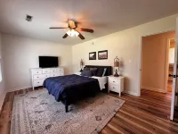 Seaside Serenity: Your Perfect Beach Getaway 15 Min for Sunset Beach Hotels in Calabash