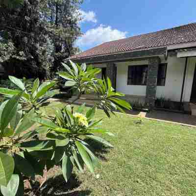 3-bedroom house in enchanting Arusha with WiFi Hotel Exterior