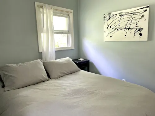 Peaceful Cottage with Mountain Views