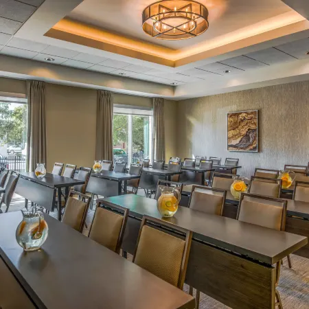 Hampton Inn and Suites Tallahassee Capitol - University