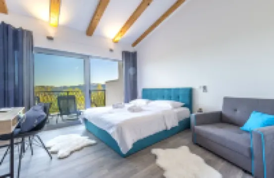 Detached villa on the mountain next to river Cetina, quiet