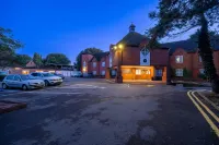 克拉麗奧酒店查爾科特雉雞 - 停車場