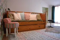 Gîte La Rose Trémière - Maison Avec Terrasse, Idéale Pour un Séjour en Famille Hotel a Joinville