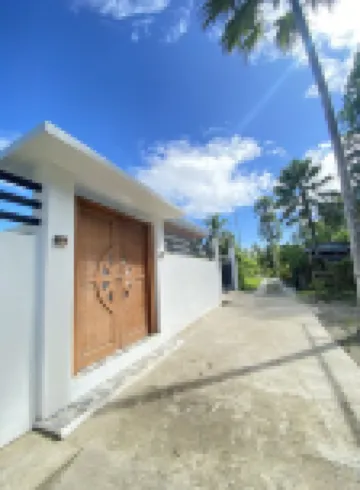 A Tropical Hideaway. 15mins drive from the city. Các khách sạn ở 