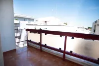 Castellana in the Center - 4 steps from the center! Large and clear apartment.