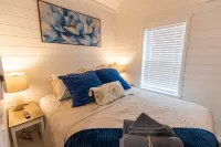 Serene Retreat with Nature and Adventure - Charming Tiny Home Hotels in Stewart County