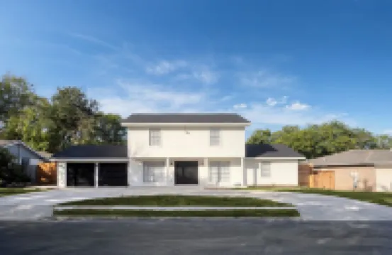 Resort Villa /Heated Pool /Pickleball