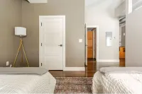 Downtown Indianapolis Luxury 1Br Steps to Sports Dining and Events Hotéis em 