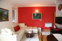 1-bedroom apartment in tranquil Vrnjačka Banja with AC, WiFi Hotel di Vrnjacka Banja
